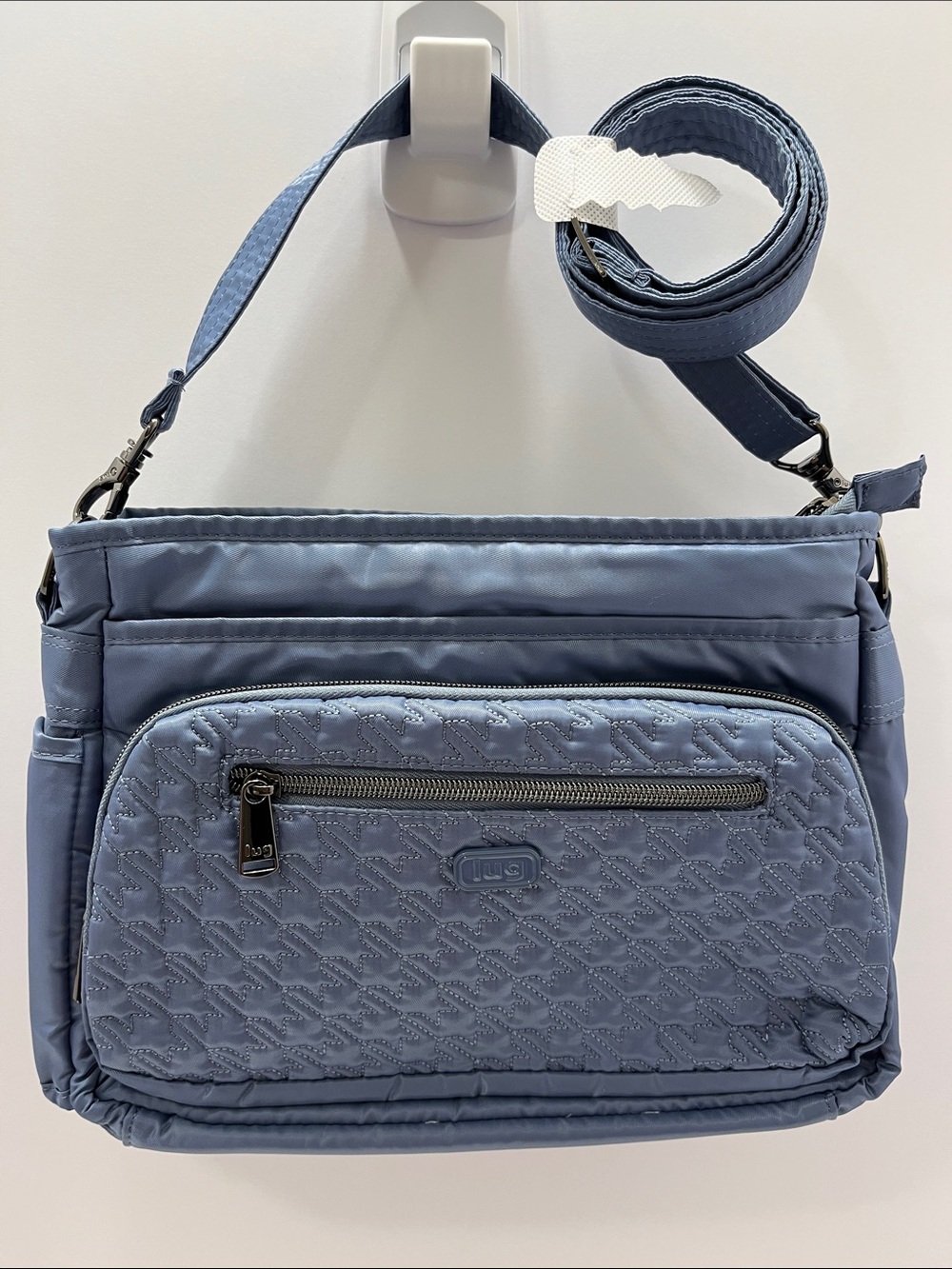 LUG - NWOT - Shimmy SE Crossbody Bag in Blue Moon Icepop